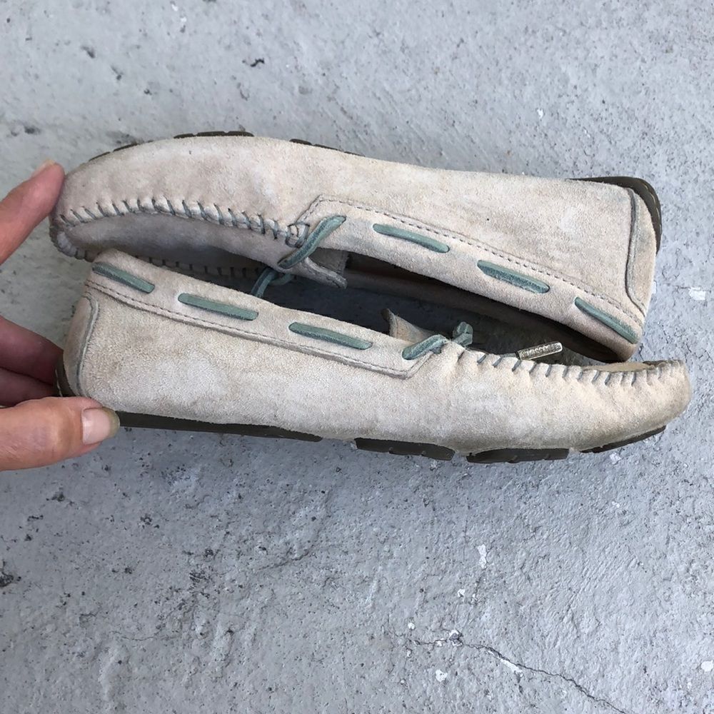 Ugg Dakota Flats